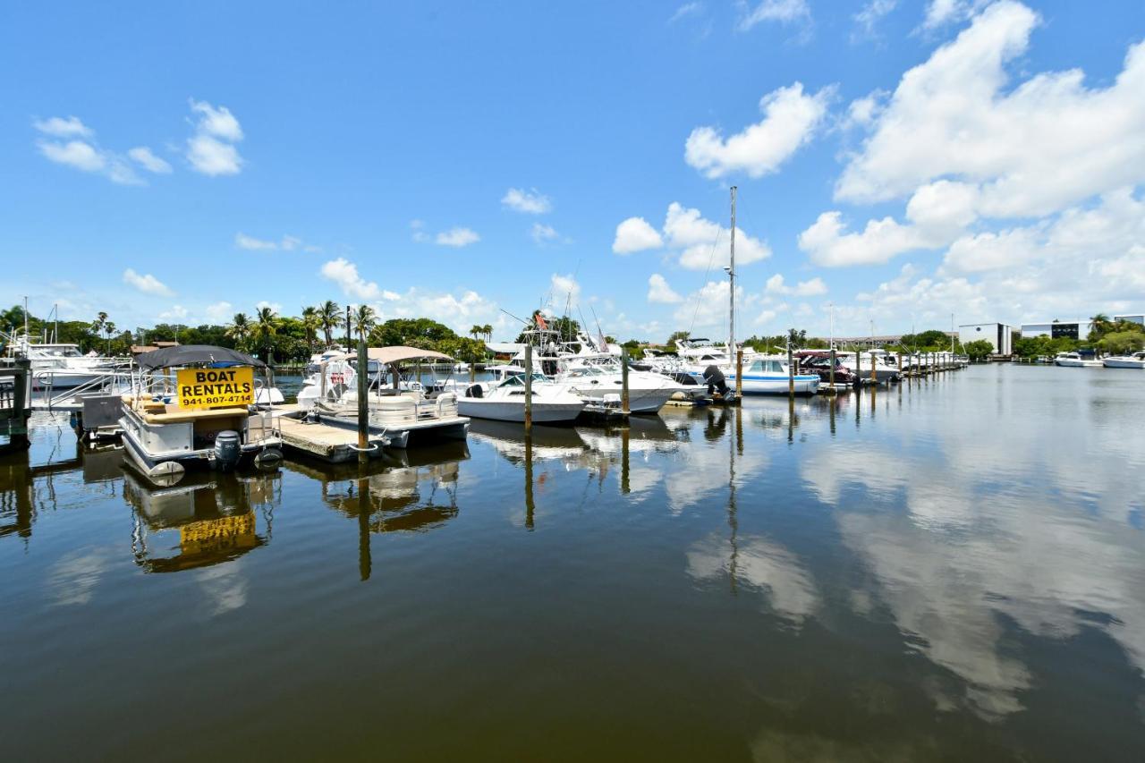 Remodeled, Huge Pool, Tiki Bar & Grill, Quiet Room South Bradenton Exterior foto